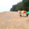 Pemasangan Payung Cantik Menambahkan Daya Tarik Wisata Pantai Lombang