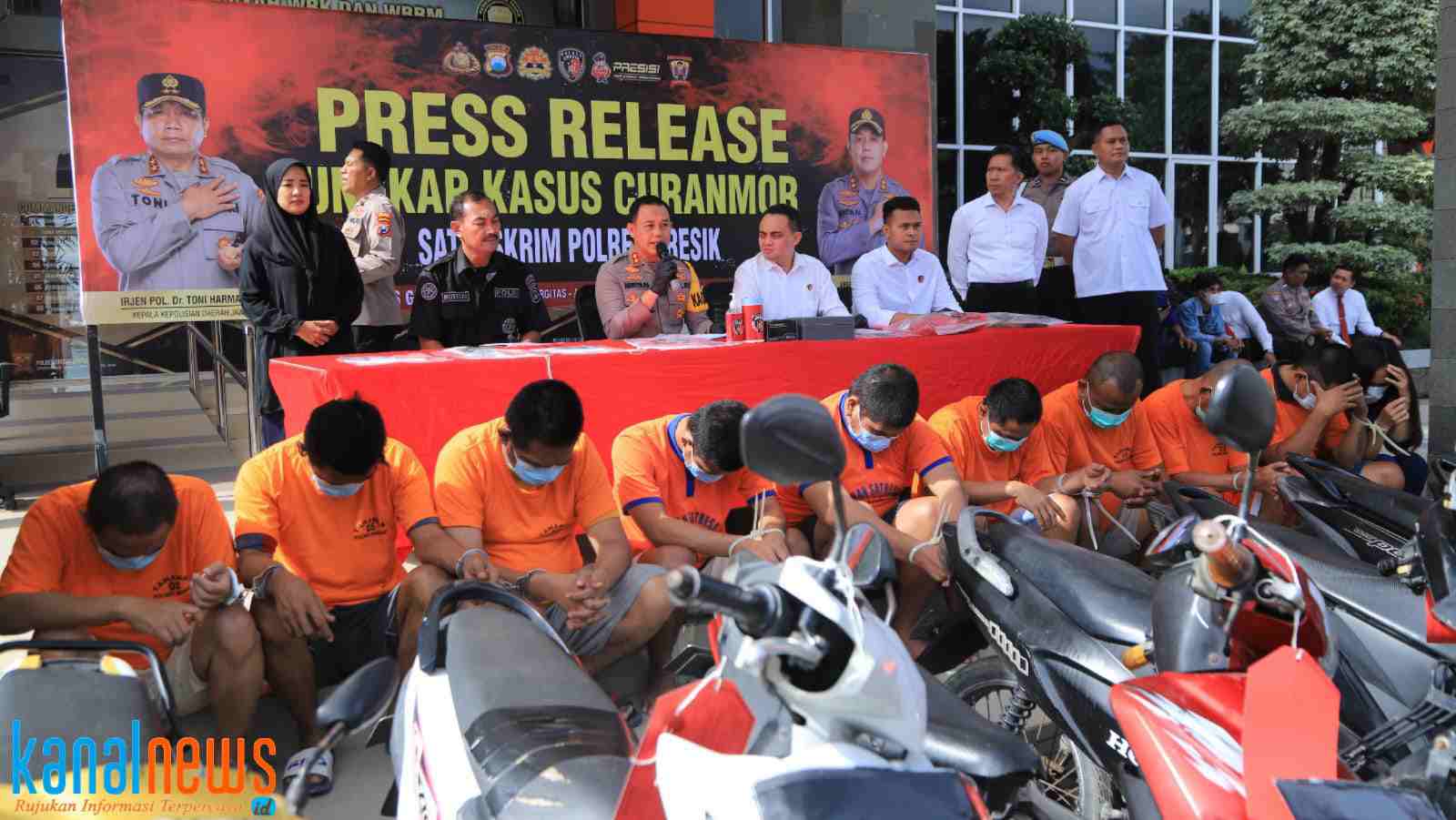 Selama Dua Bulan Polres Gresik Berhasil Ringkus 11 Tersangka Curanmor