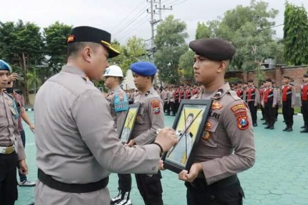 Langgar Kode Etik Profesi, Dua Anggota Polresta Banyuwangi Dipecat Tidak Hormat