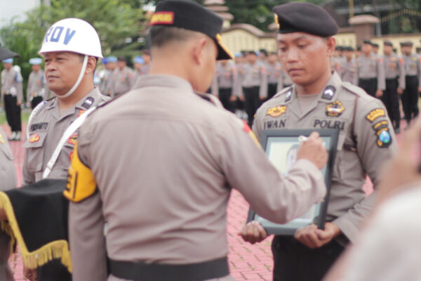 Terbukti Terlantarkan Keluarga, Anggota Polres Sumenep Diberhentikan Dengan Tidak Hormat