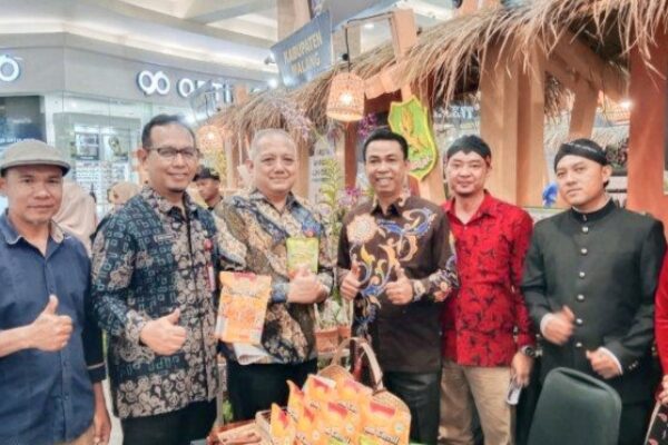 Bawa Produk Unggulan Dari Kepulauan, DPMD Sumenep Ikuti Pameran Inovasi Desa 2024