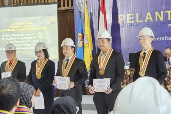 Kepala Bappeda Sumenep Dinobatkan Sebagai Best Presenter Keinsinyuran