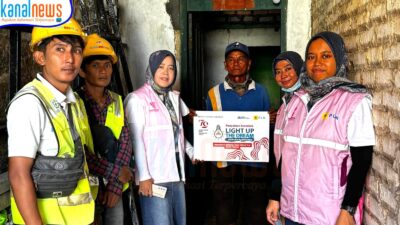 PLN UP3 Madura Terangi dan Dukung Ekonomi Warga