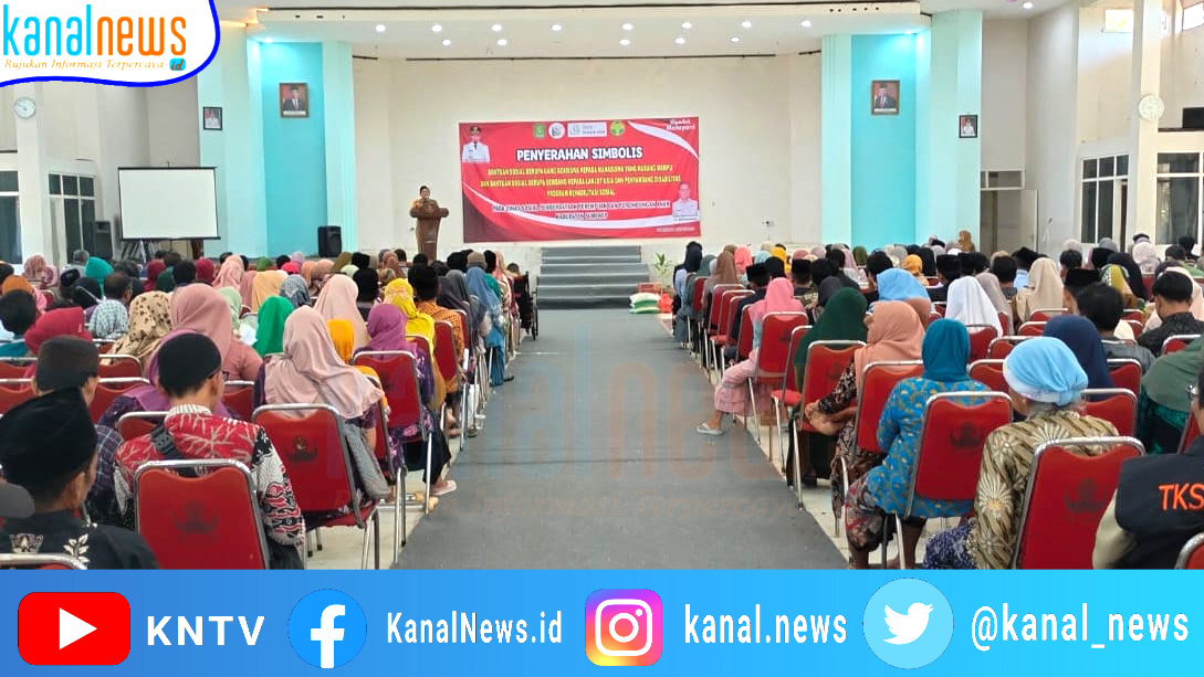 Dinsos P3A Sumenep Salurkan Bansos Lansia, Disabilitas dan Beasiswa