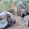 Excavator Terguling