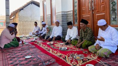 Infrastruktur Jalan Jadi Keluhan Utama, Warga Pulau Sapudi Curhat ke Mas Kiai