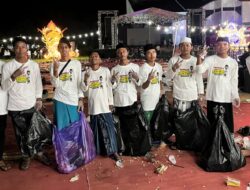 Dukung FAHAM, Santri Milenial Sumenep Bentuk Tim Semut Putih Bersihkan Lokasi Sholawatan