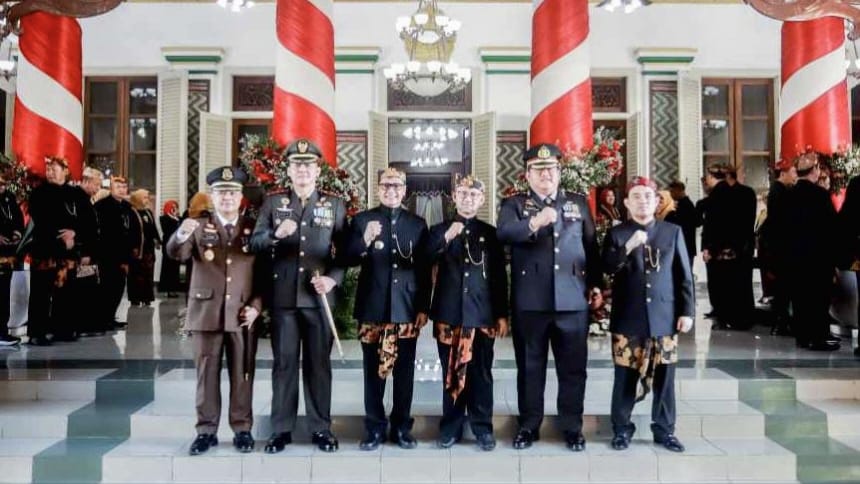 HUT RI