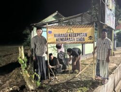Peduli Keselamatan, IKA PMII Ganding Gelar Istighosah dan Pasang Imbauan di Titik Rawan Kecelakaan