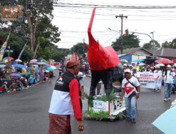 PSI Belitung Usung Ikon Gajah di Pawai Pembangunan