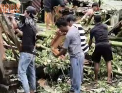 Diterjang Angin Kencang, Rumah Warga di Pagerungan Kecil Roboh