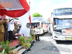 Pesan Menyentuh Wabup Kiai Imam Iringi Keberangkatan 1.356 Jamaah Haji Sumenep