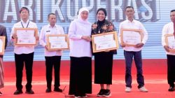 Rektor UNITOMO