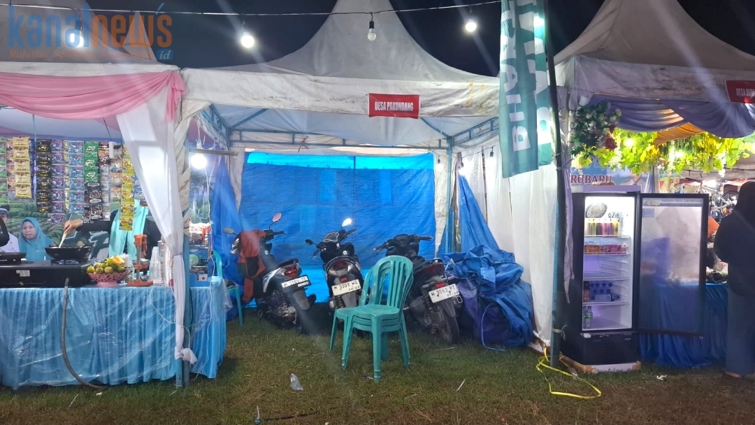 Stand Desa Pakondang