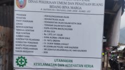 Proyek 1,9 Miliar di Ende Diduga  Amburadul: Material Campur Sampah, Aspal Disiram di Atas Tanah